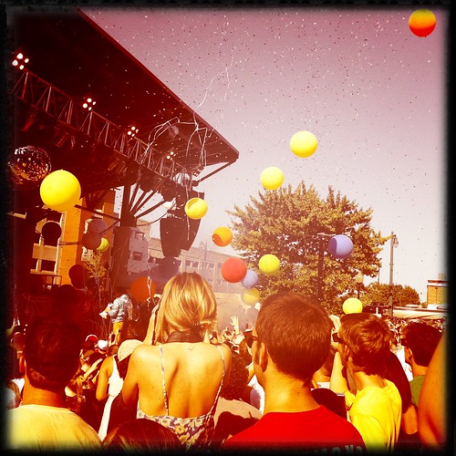 Confetti and Balloons, Flaming Lips, Handy Park, Memphis, Tenn. Confetti and Balloons, Flaming Lips, Handy Park, Memphis, Tenn.