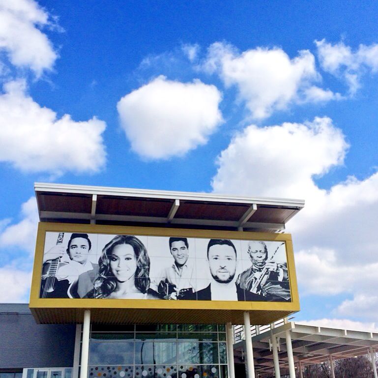 Grammys side graphic