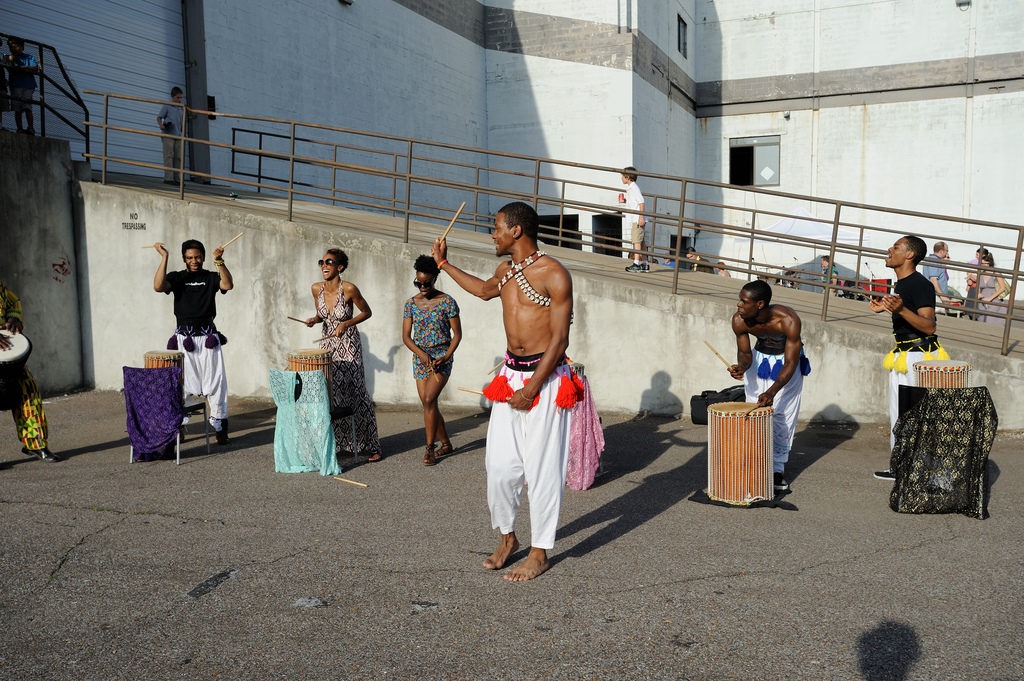 I Love Memphis dancers drumming