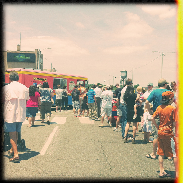 Food truck rodeo, Broad Ave., Memphis, Tenn. Food truck rodeo, Broad Ave., Memphis, Tenn.