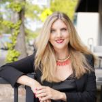 portrait photo of Candice Baxter