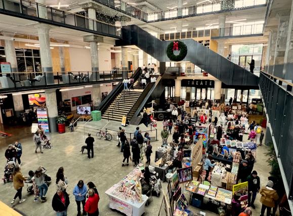 Crosstown Shopping Market Holiday