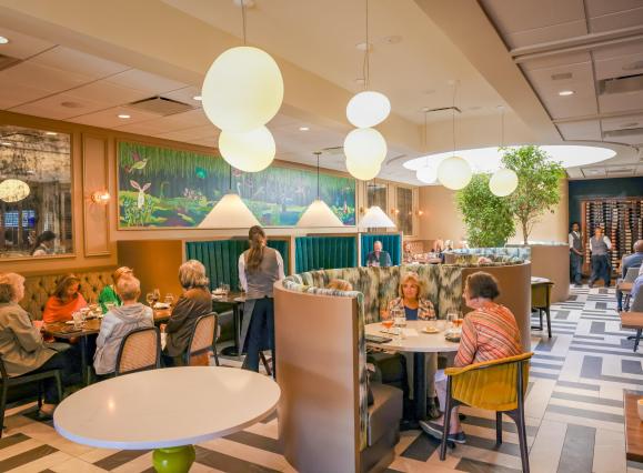 Restaurant iris dining room 