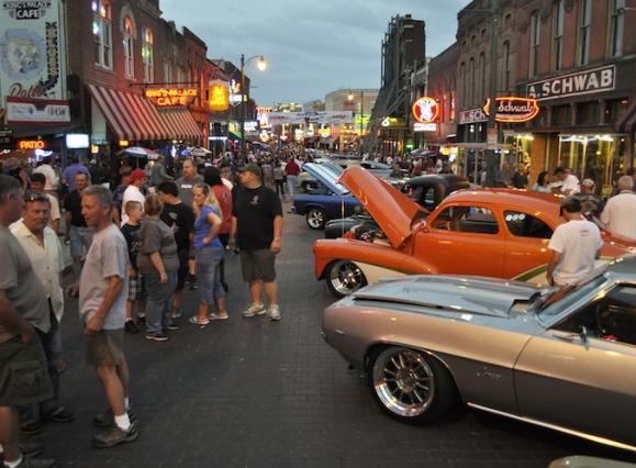 HotRodsonBeale.jpg