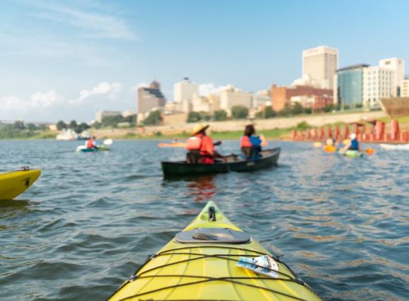 Kayaking_MississippiRiver_LoganYoung_15-Kayaking-on-the-Mississippi-River-Logan-Young.jpg