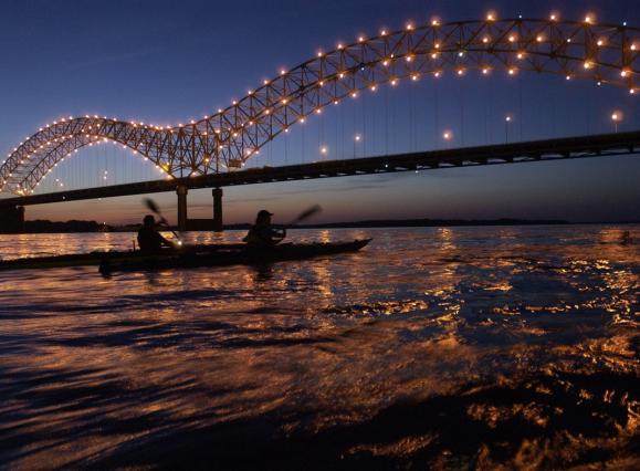 NIght-Kayak-Memphis-Alan-Spearman.jpg