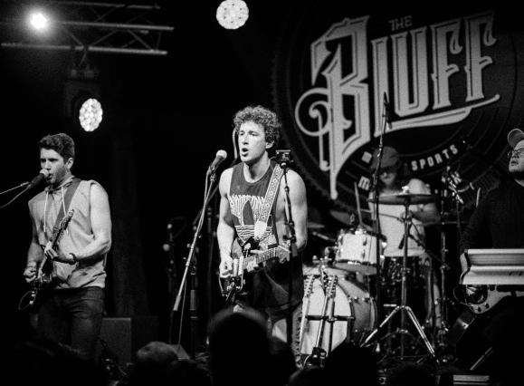 live-photo-1.jpg