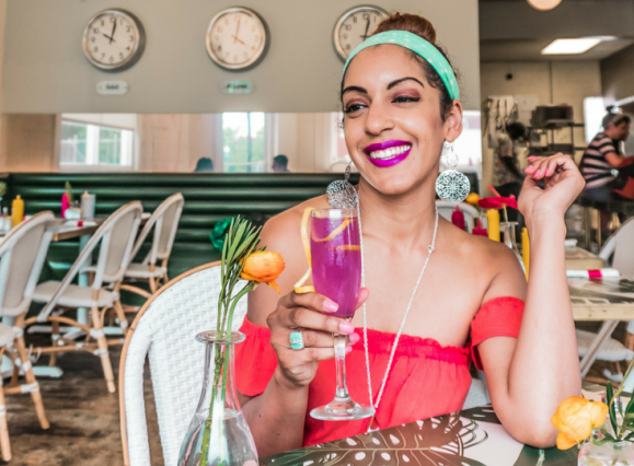 The Liquor Store / Ashley Renee