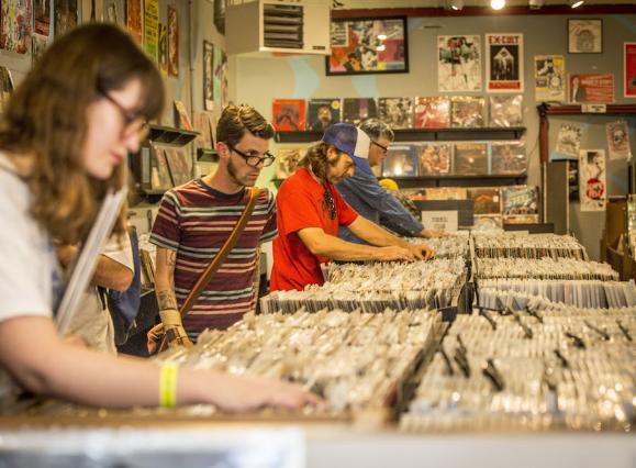 Goner Record Store - Craig Thompson