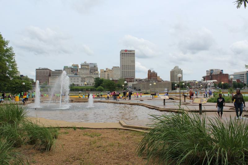 pool on Mud Island River Park and skyline