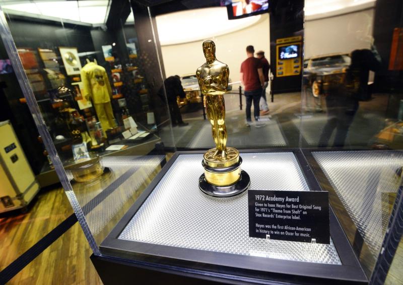 1972 Academy Award gold statue, belonging to Isaac Hayes