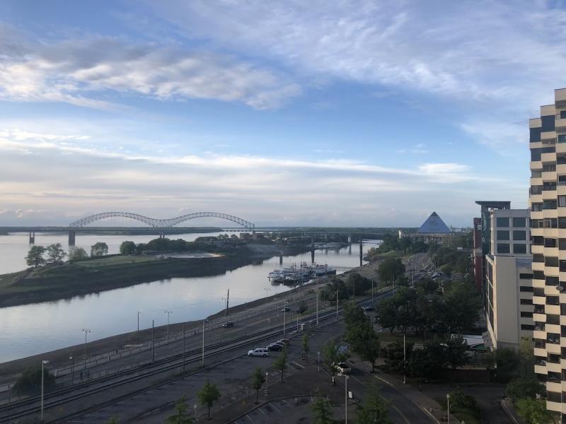 Hyatt Centric Beck &amp; Call Rooftop Bridge
