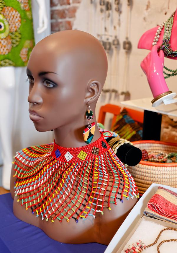 mbabazi mannquein bust