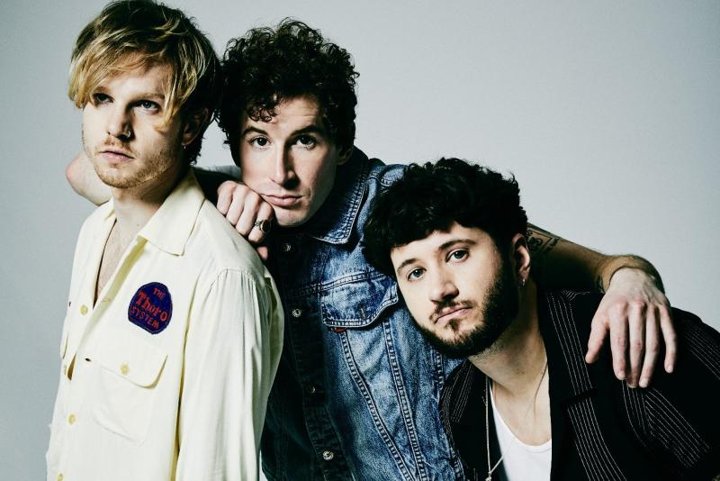 band camino three musicians