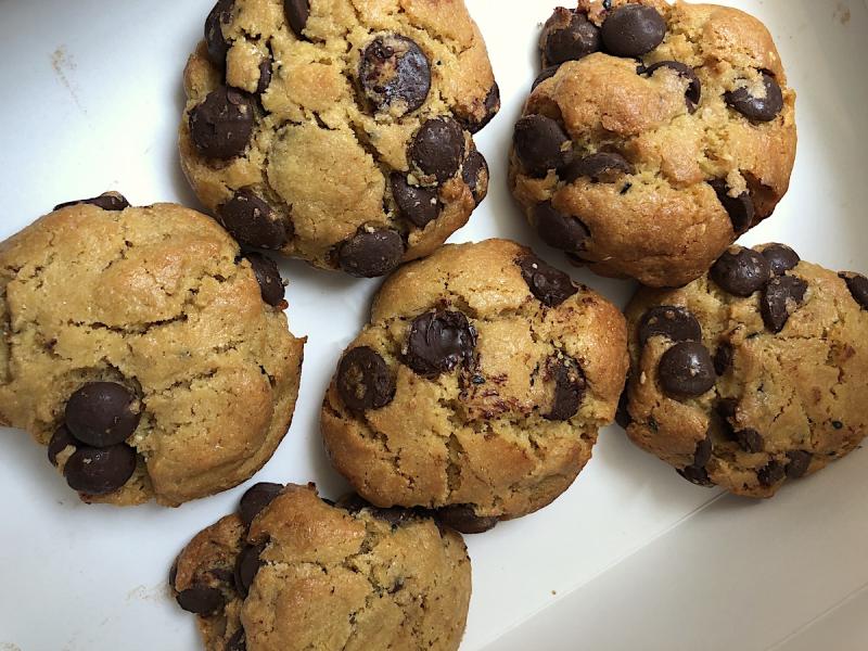 vegan chocolate chip cookies