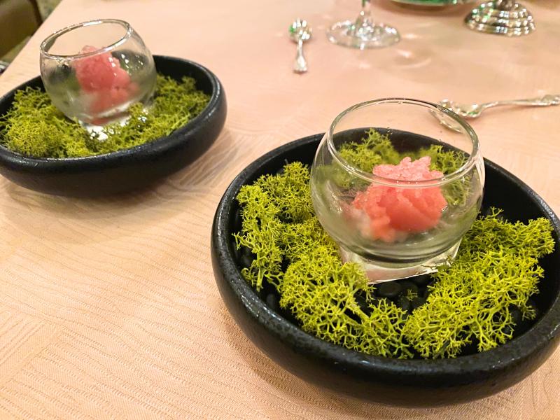 ice cream in two dishes