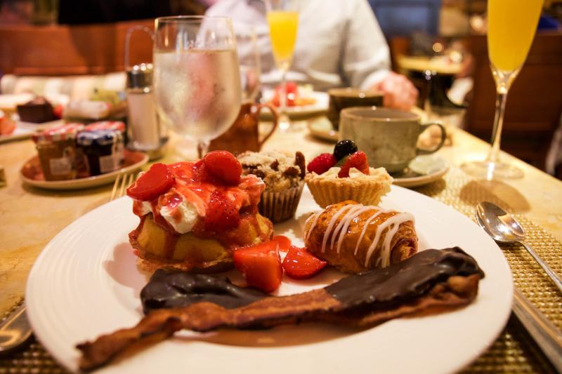 peabody brunch dessert items