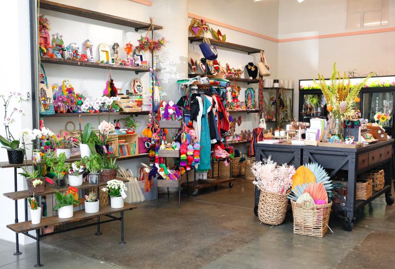 wide look at mili's flowers and gifts store