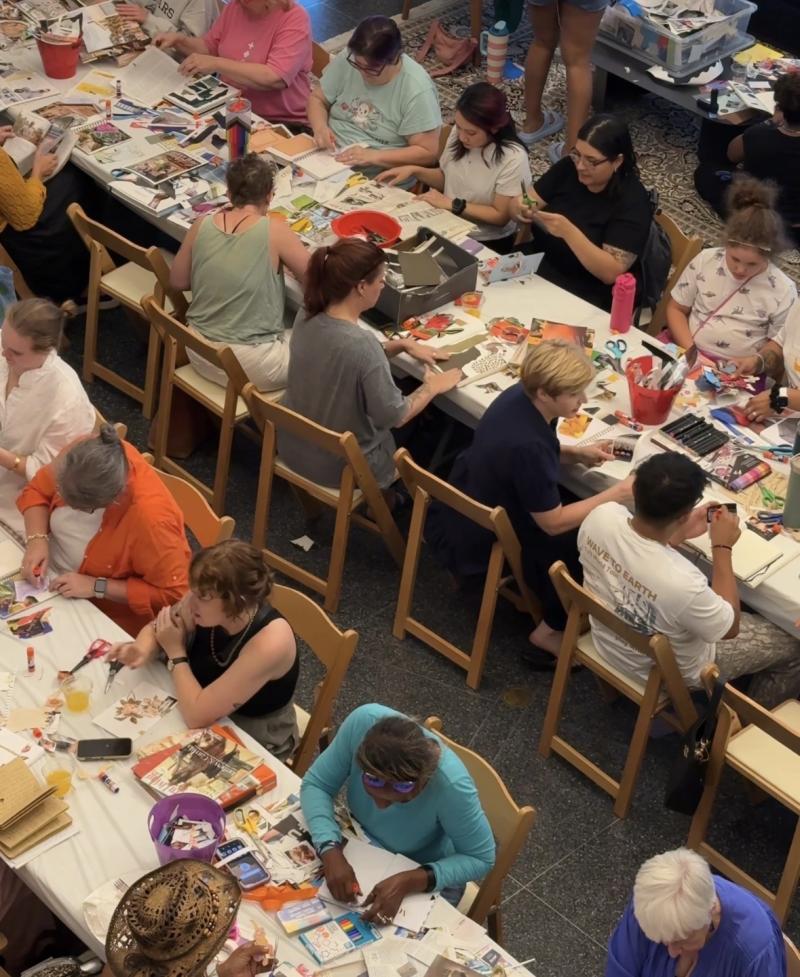 people junk journaling