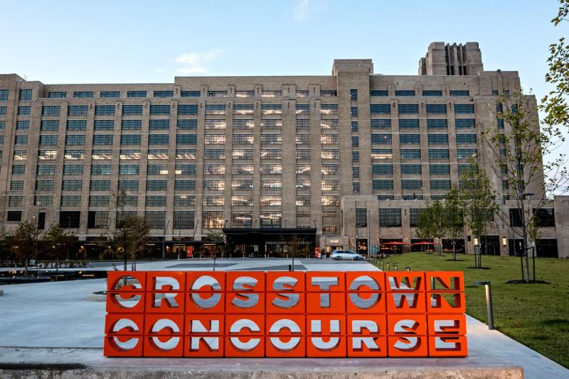 Crosstown Concourse / Phillip Van Zandt