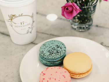 17 Berkshire / Alex Shansky