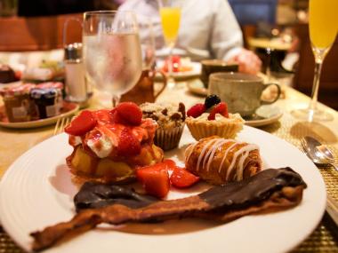 peabody brunch dessert items
