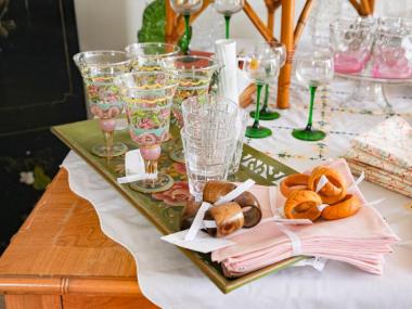 Picture of vintage glasses and napkins rings
