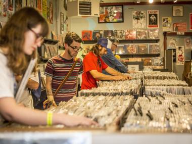 Goner Record Store - Craig Thompson