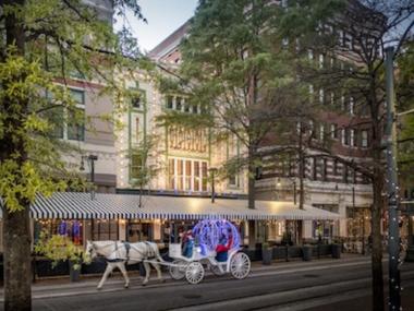 Justin Fox Burks Photo 3