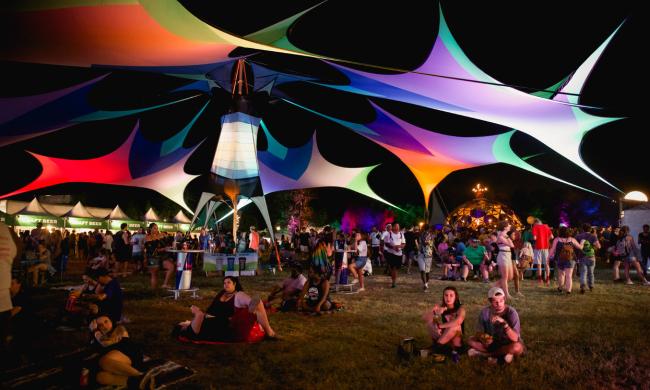 crowd enjoying live music at Mempho Music Festival | Alex Shansky